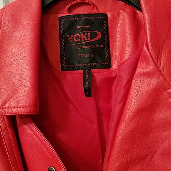 Medium Red jacket - Picture 2 of 5